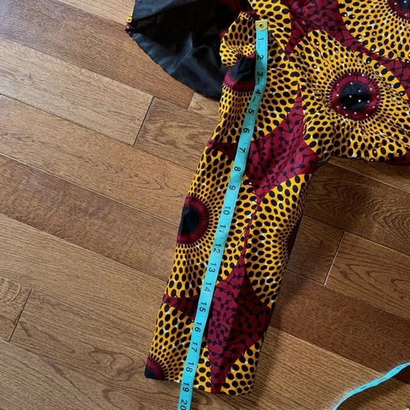 Kweenzyafrik  Vintage Luxury Ankara floral patterned studded cape open jacket S - Picture 10 of 16